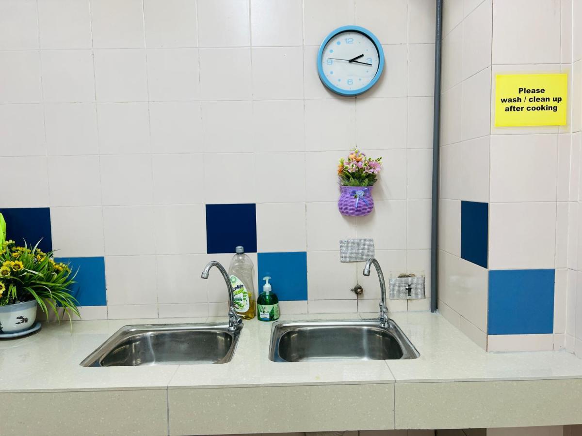 Kl Rinas Best Homestay At Bukit Bintang City Center Apartment